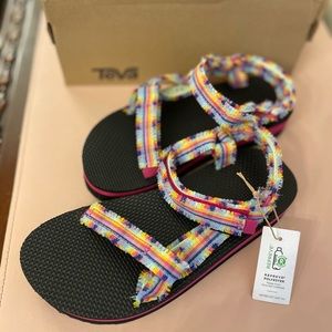 Teva nwt Kids Sandles